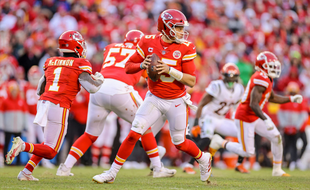 2022 Fantasy Football QB Draft Tiers: Rankings for Josh Allen, Patrick  Mahomes, Aaron Rodgers, More