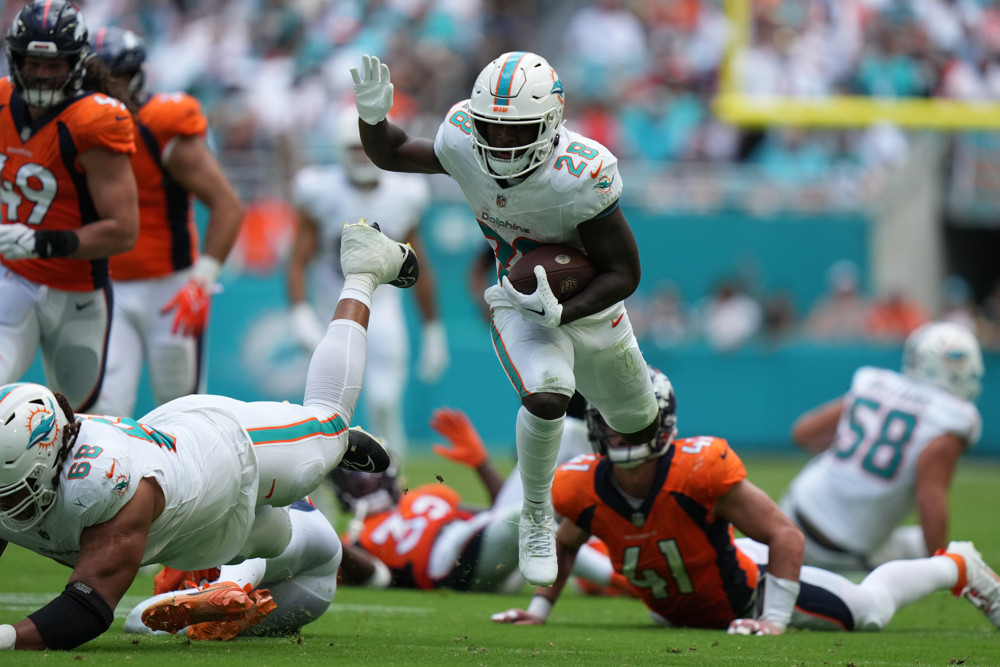 Dolphins show they can win even without Tagovailoa and Hill going deep -  The San Diego Union-Tribune