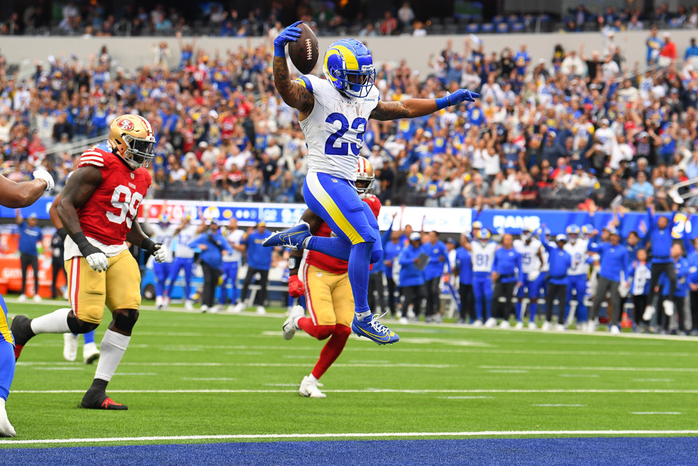 Best NFL DFS Plays Week 4: Keenan Allen, Kyren Williams, Tony Pollard